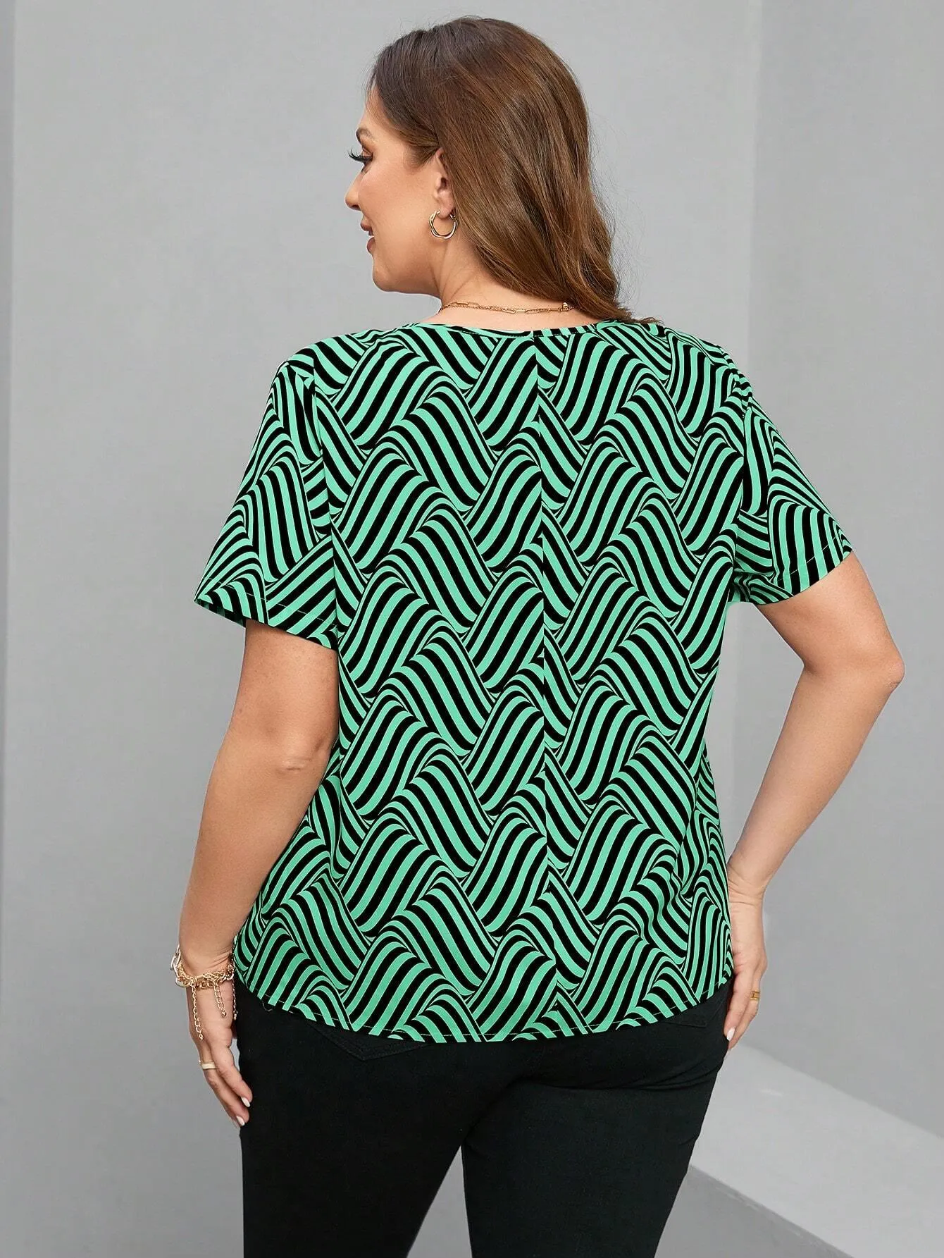 Camisa De Manga Curta Com Lapela Plus Size - Amelia