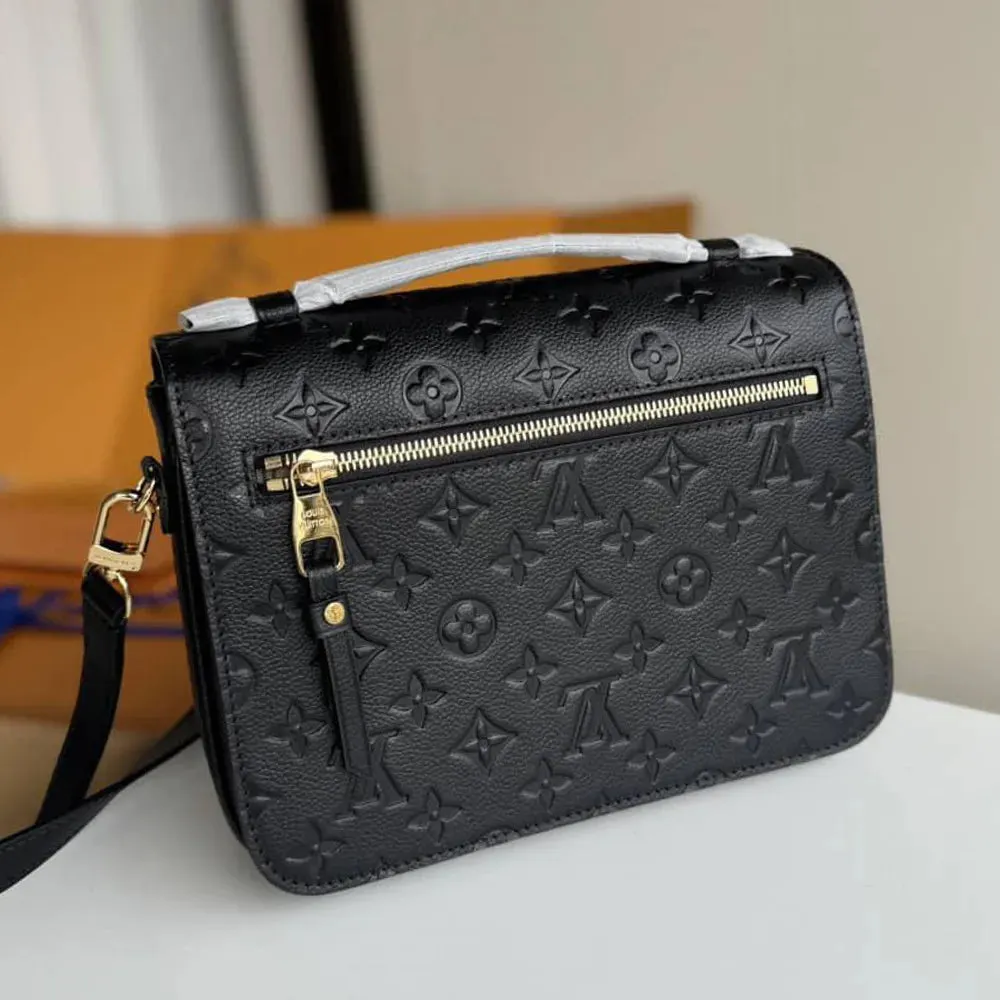 LV Pochette Métis Preta Noir